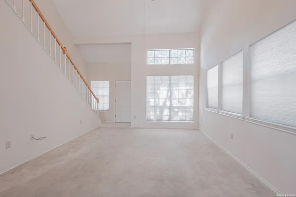 1262 BLUFF CREEK CIR