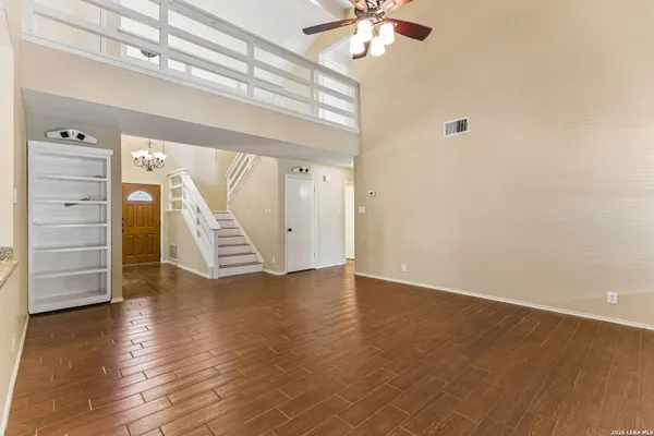 2127 OAK BND