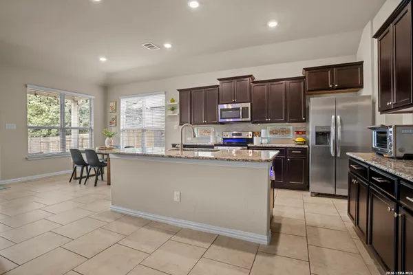 113 FERNWOOD DR