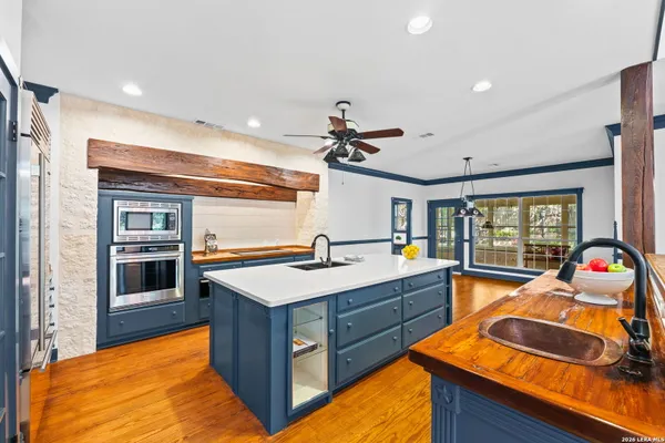 8520 ALYDAR CIR