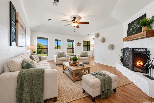 963 SEMINOLE DR