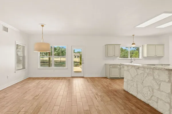 8727 PASEO OAKS
