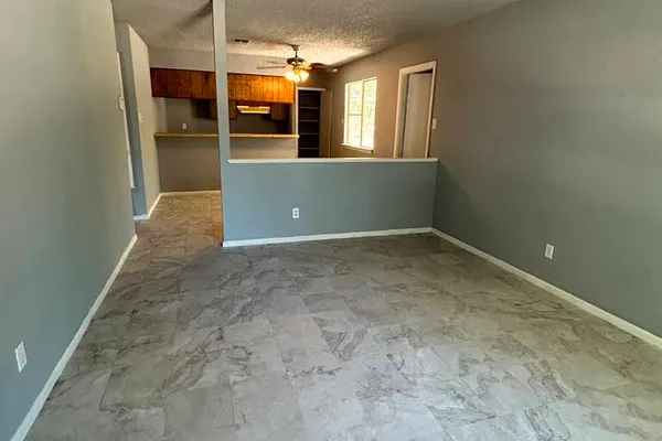 1823 OXHILL DR