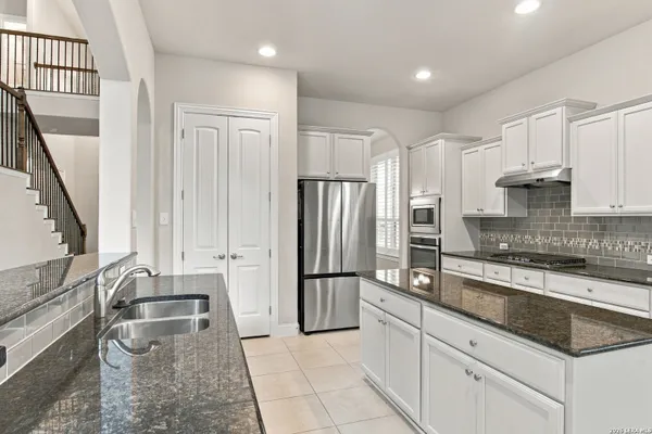 28702 HOWARDS BULL