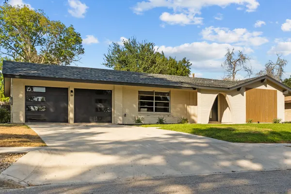 135 GRANADA DR