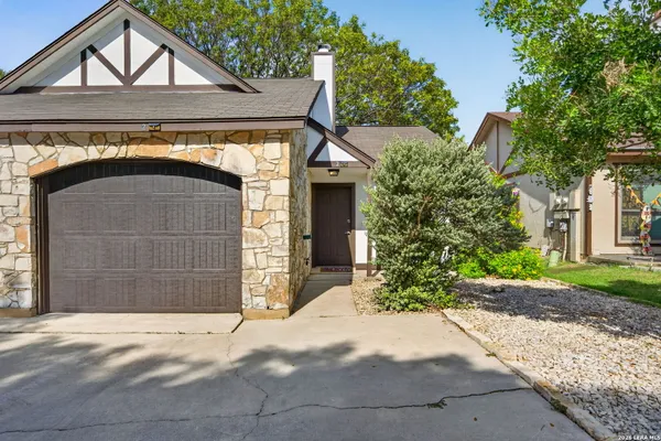 8523 STONEBRIDGE APT 2 2