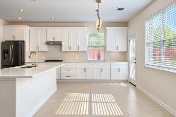427 ELKGROVE CT