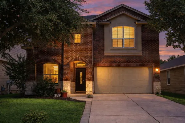 8743 DOVE OAK LN
