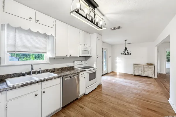 549 W MERRIWEATHER
