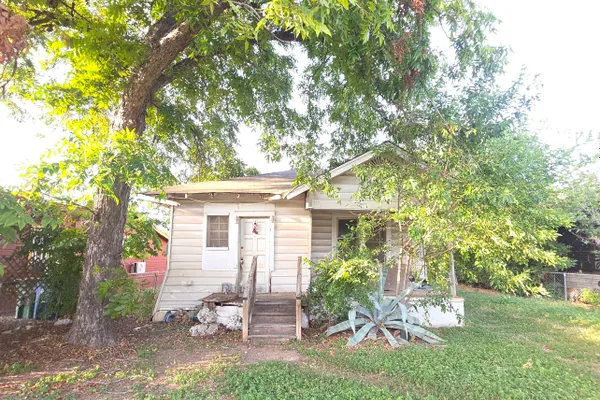 1127 S JEWETT