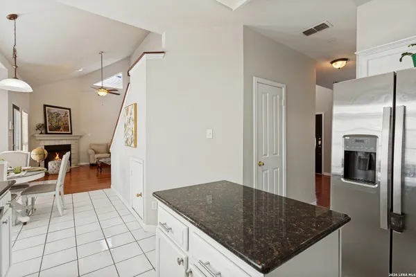 6702 MORNING SHADOW LN