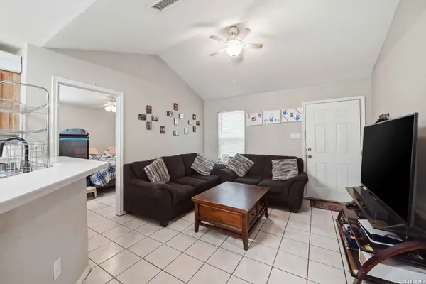 231 BALDWIN BLVD