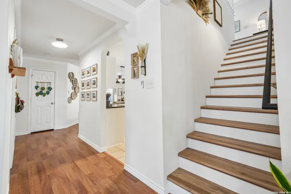 3519 IRONWOOD FLS