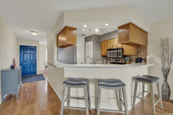 1226 COUGAR DR 12