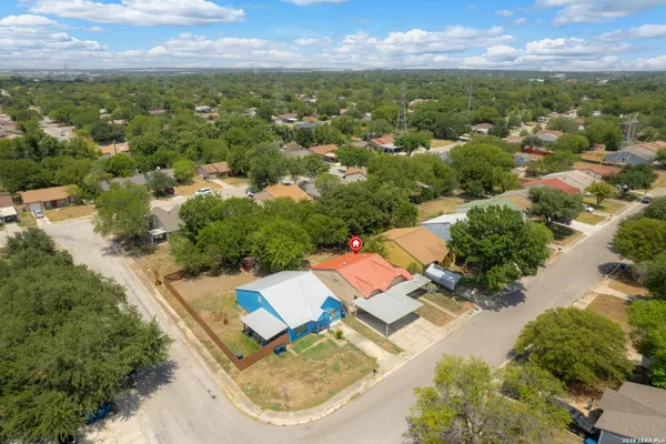 4807 BORCHERS DR