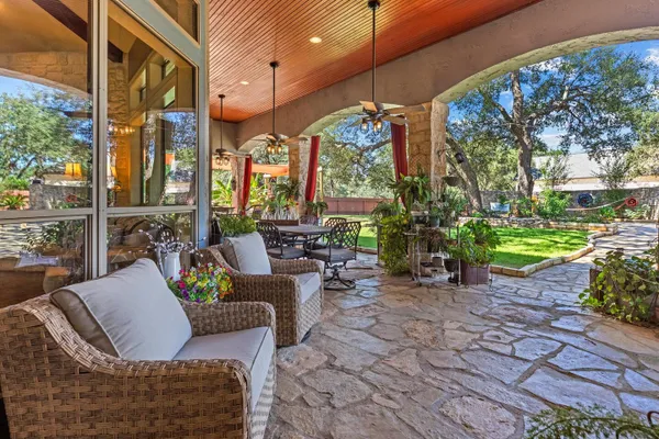 627 RIVER CHASE WAY