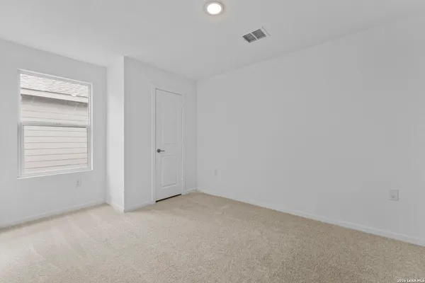 3914 HARRISBURG CV