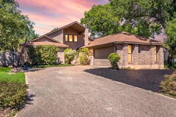 1715 ENCINO CRST
