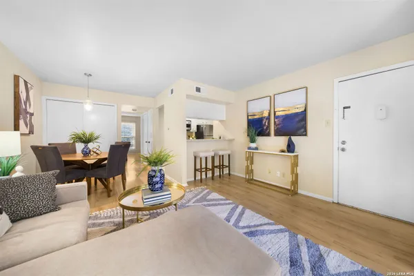 8702 VILLAGE DR 503