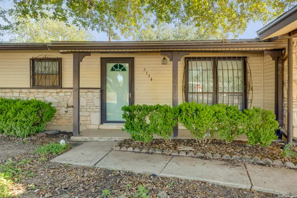 7134 TIMBERCREEK DR