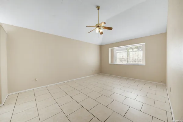 4326 KATRINA LN