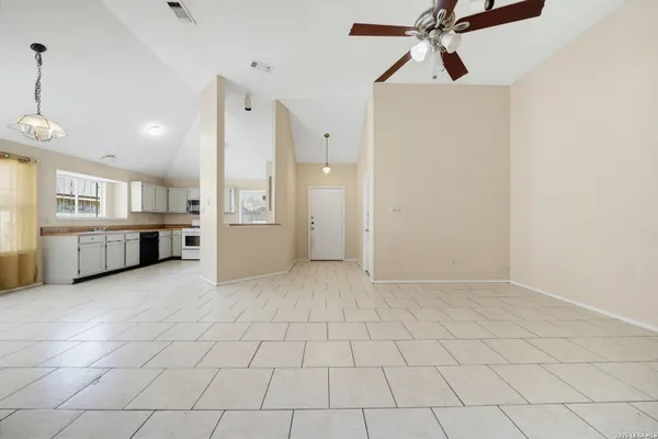 4326 KATRINA LN