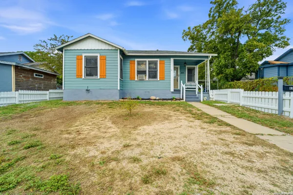831 FAIR AVE