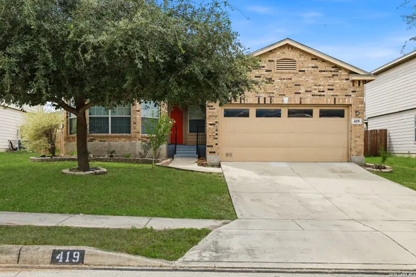 419 DOLLY DR