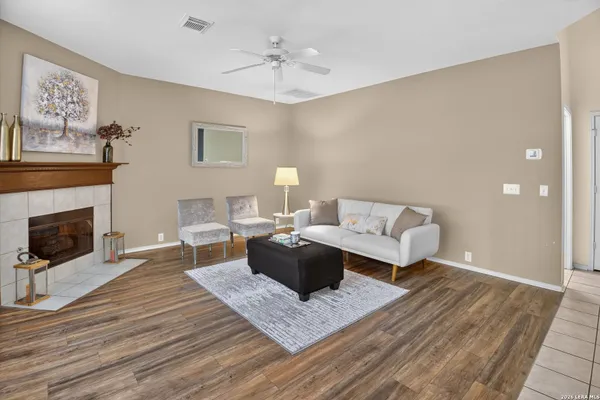 21502 RIO COMAL