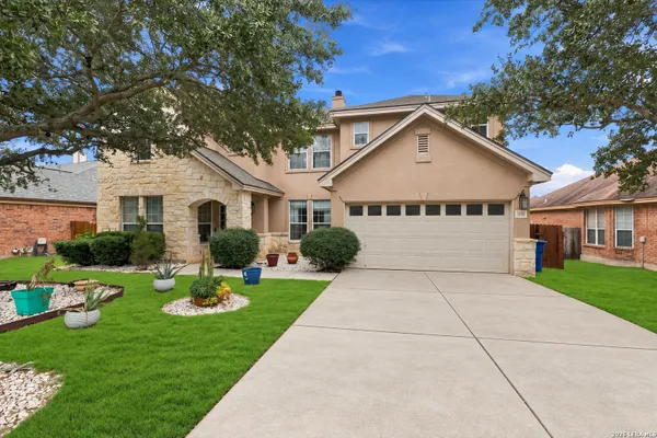 922 CLASSEN PASS