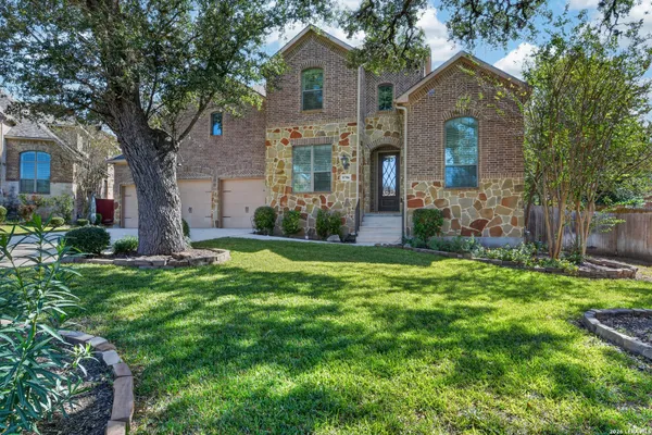 8706 WOODLAND BND