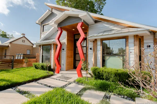 210 FURNISH AVE