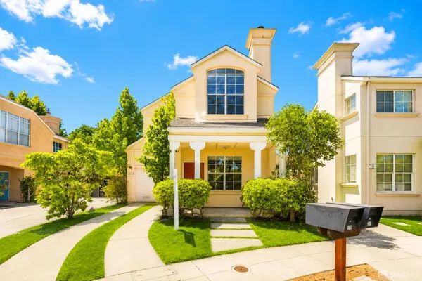 117 CONCORD CIR