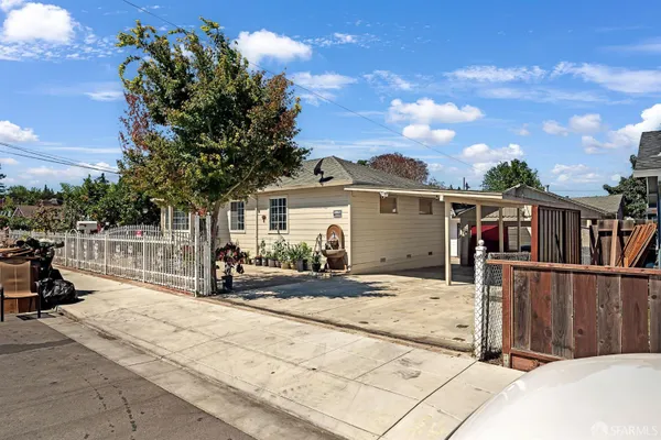 2155 ADDISON AVE