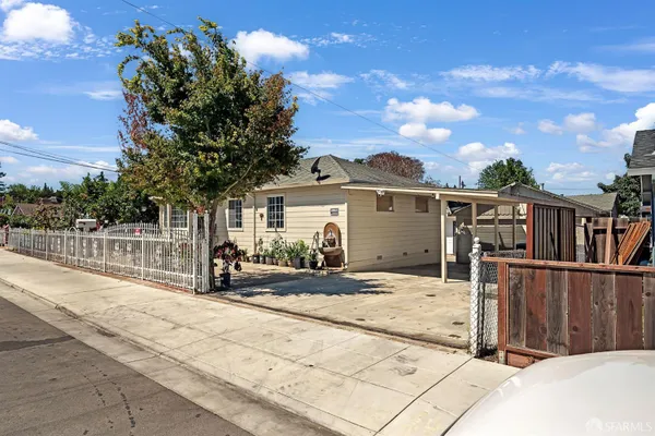2155 ADDISON AVE