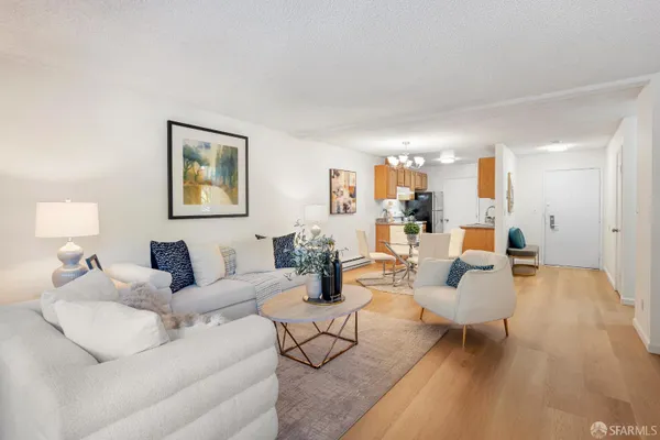 1327 WEBSTER ST B210