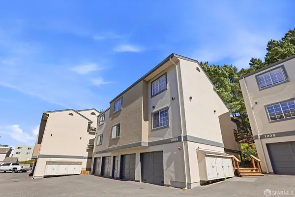1008 SAN ANTONIO CIR 318