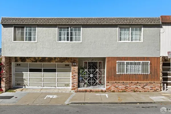 30 KAREN CT