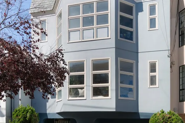 555 6TH AVE A