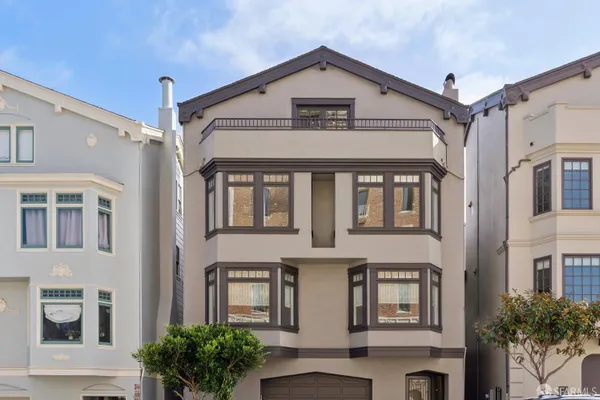 190 25TH AVE