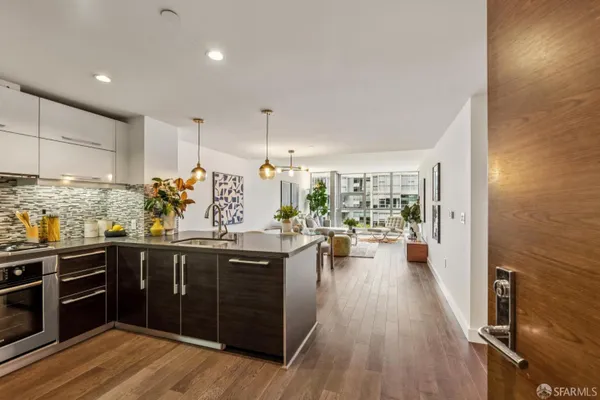 420 MISSION BAY BLVD 511