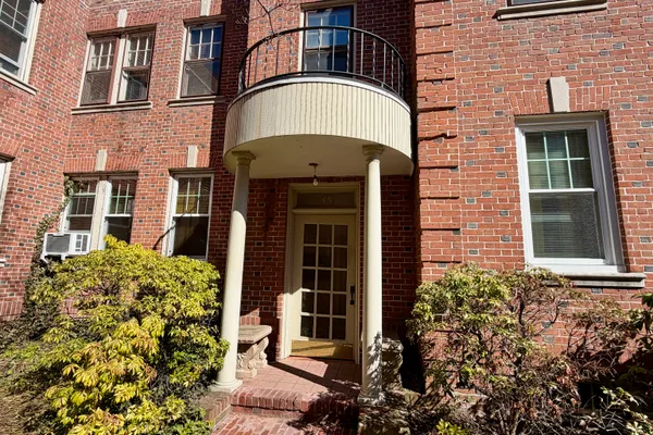 165 FOUNTAIN ST A1