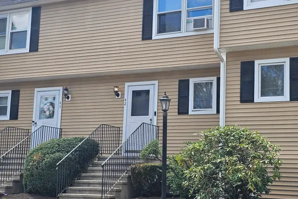 41 S MAIN ST 42