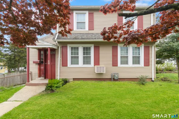33 COLONIAL RD 9