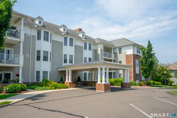 25 CASSANDRA BLVD 107