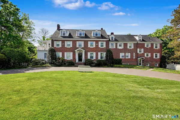 24 SAINT JOHNS PL 4