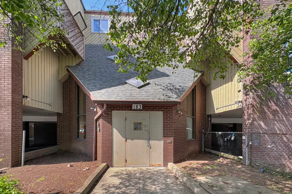 183 LIVINGSTON PL 12