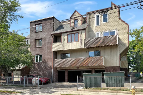 183 LIVINGSTON PL 12