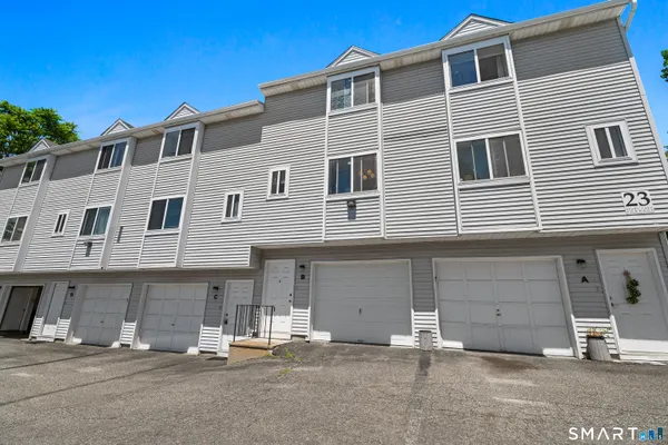 23 PEARL LAKE RD B