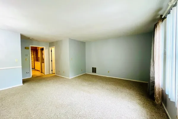 409 GLENDALE AVE C1